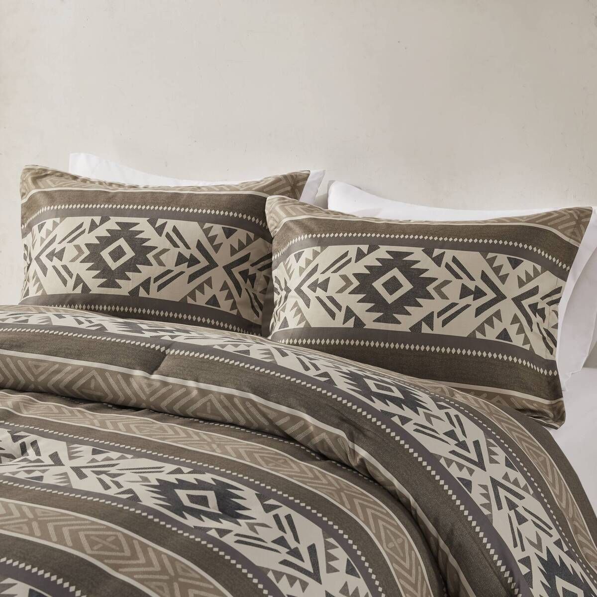 Ethnic-Inspired 5-Piece Stripe Herringbone Comforter Set with Throw Pillows – Natures Colours on Patterns Evoking Faraway Places