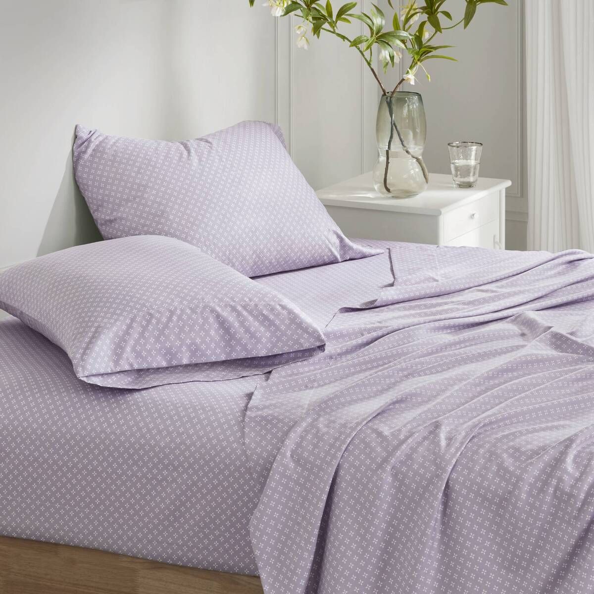 Nature-Inspired Floral Comforter Set with Bed Sheets – Beiges, Purples, and Brown Design